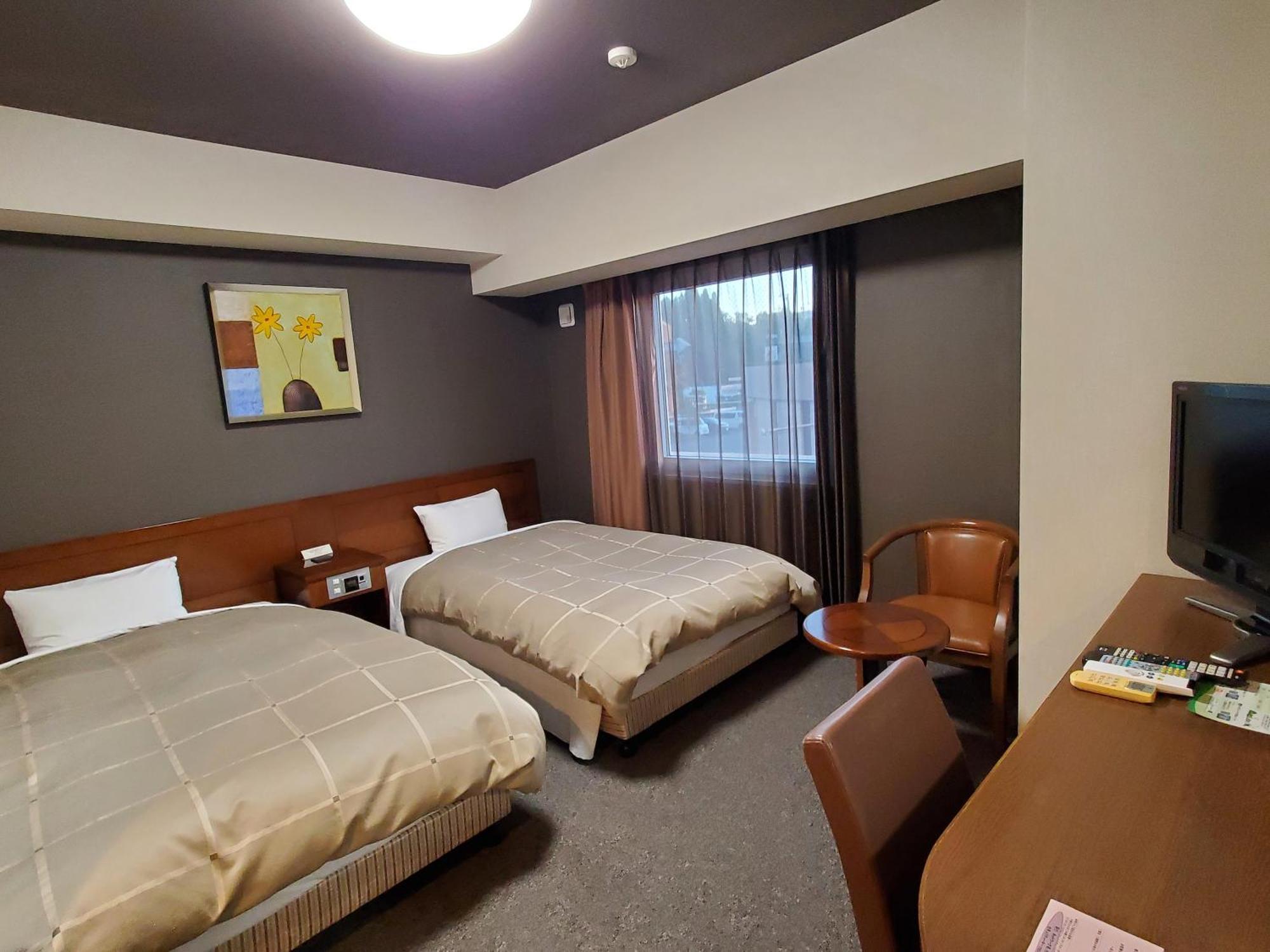 Hotel Route-Inn Dai-Ni Kameyama Inter Экстерьер фото