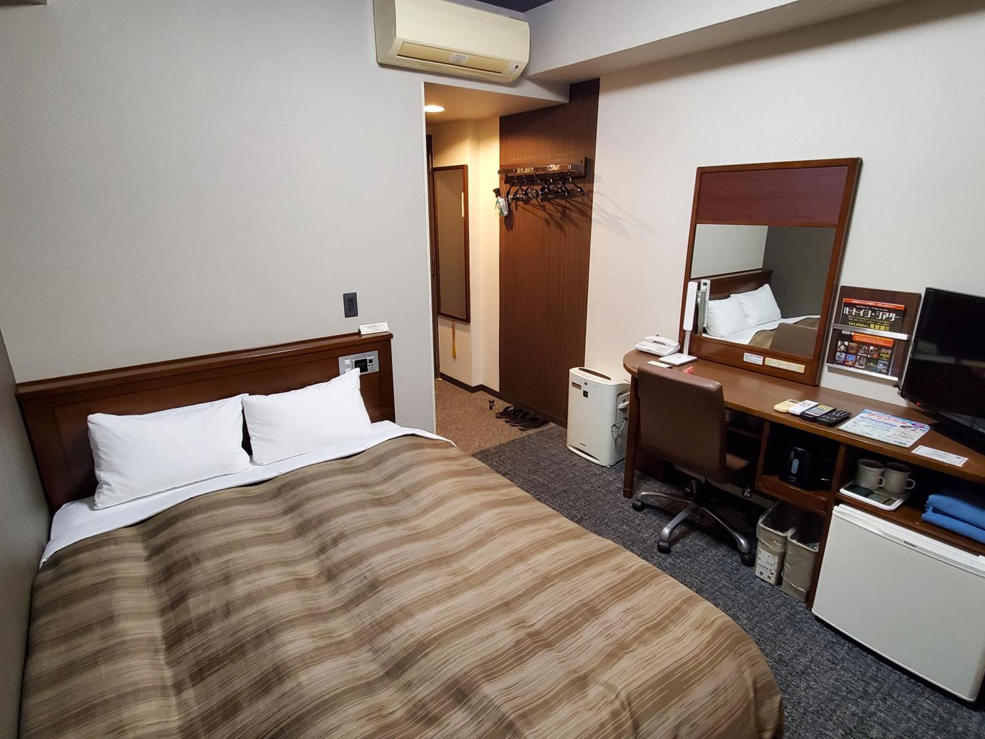 Hotel Route-Inn Dai-Ni Kameyama Inter Экстерьер фото
